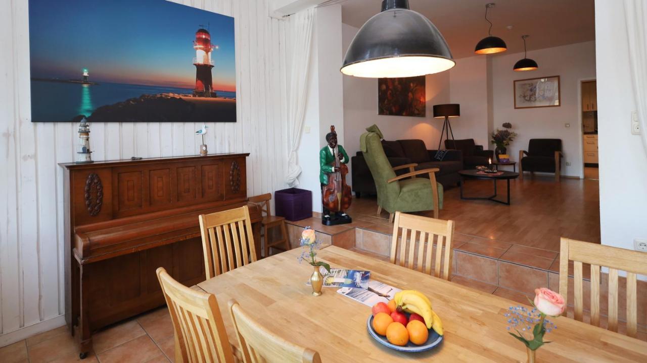 Ferienwohnungen -Am Strom 41- In Warnemuende Rostock Extérieur photo
