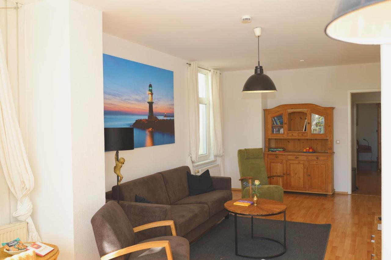 Ferienwohnungen -Am Strom 41- In Warnemuende Rostock Extérieur photo