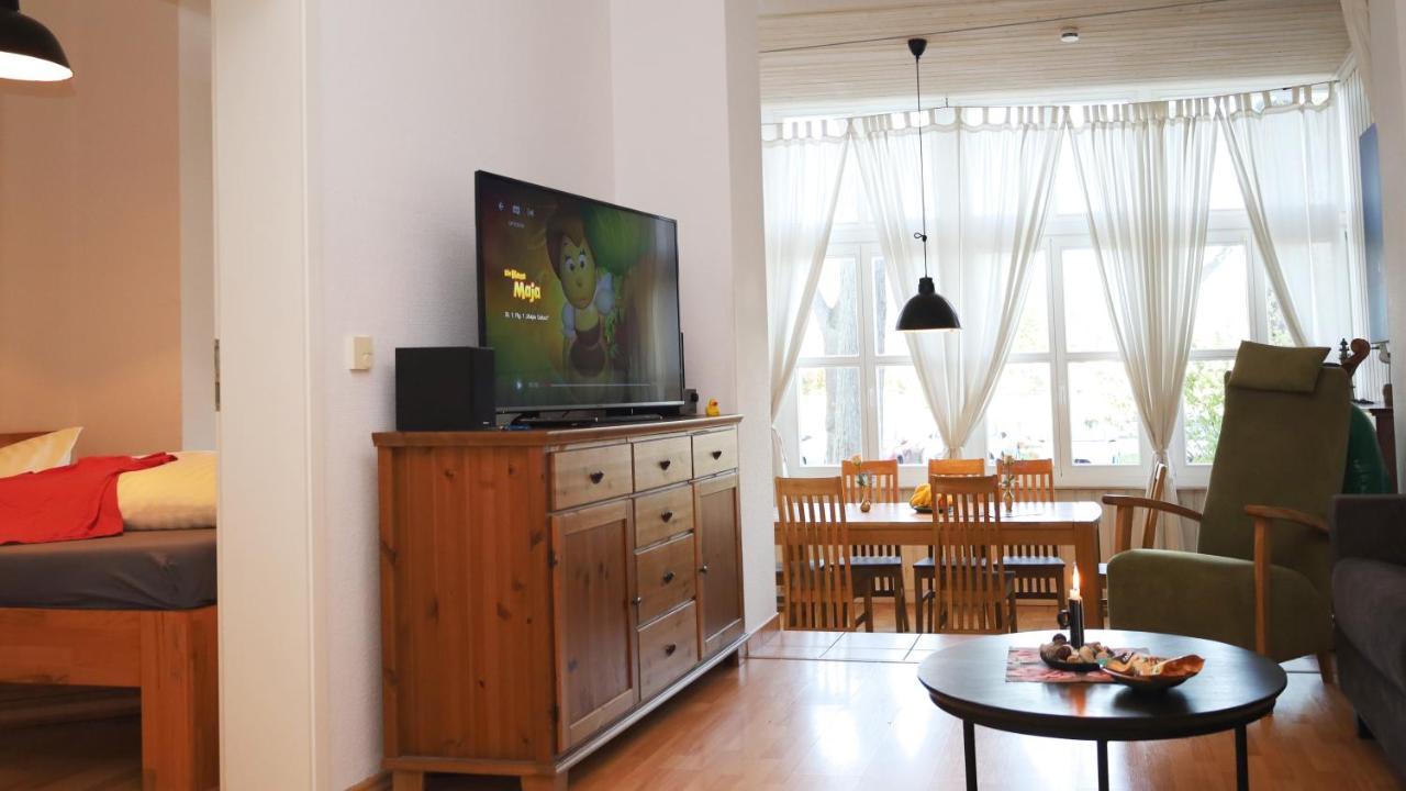 Ferienwohnungen -Am Strom 41- In Warnemuende Rostock Extérieur photo